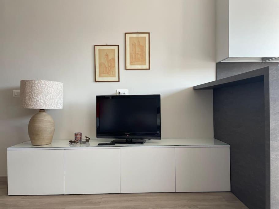 Suite De Rolandis Cin Itoo5Oo5C22Cdbezny Asti Bagian luar foto